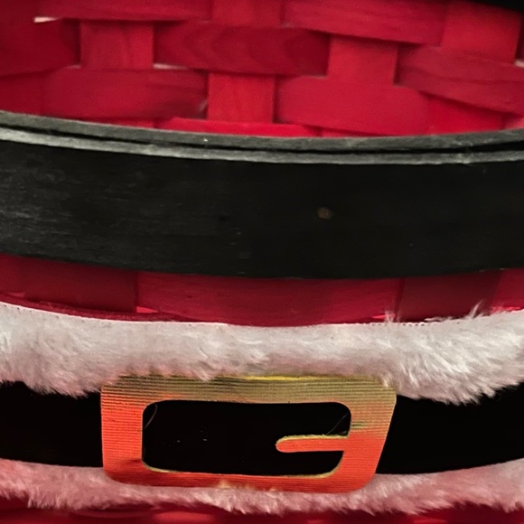 π Christmas Woven Basket π - Picture 5 of 8